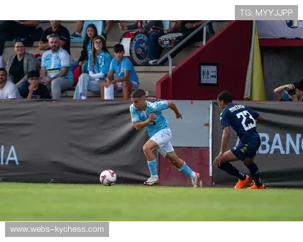 塞尔塔球员独特庆祝方式引热议，球迷社媒模仿互动